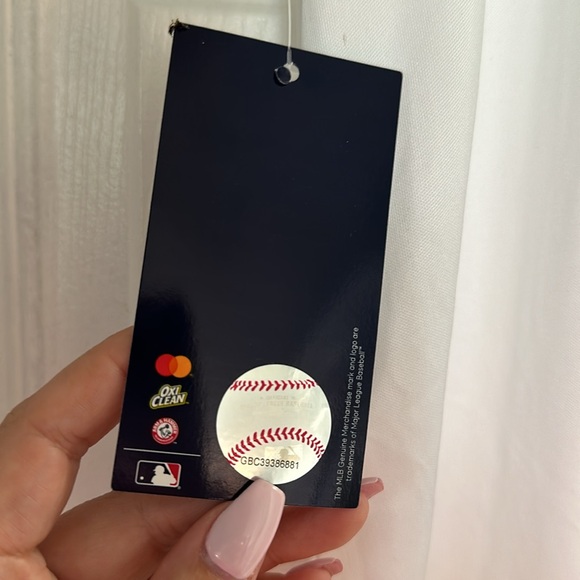 New Boston red Sox jersey - Picture 4 of 5